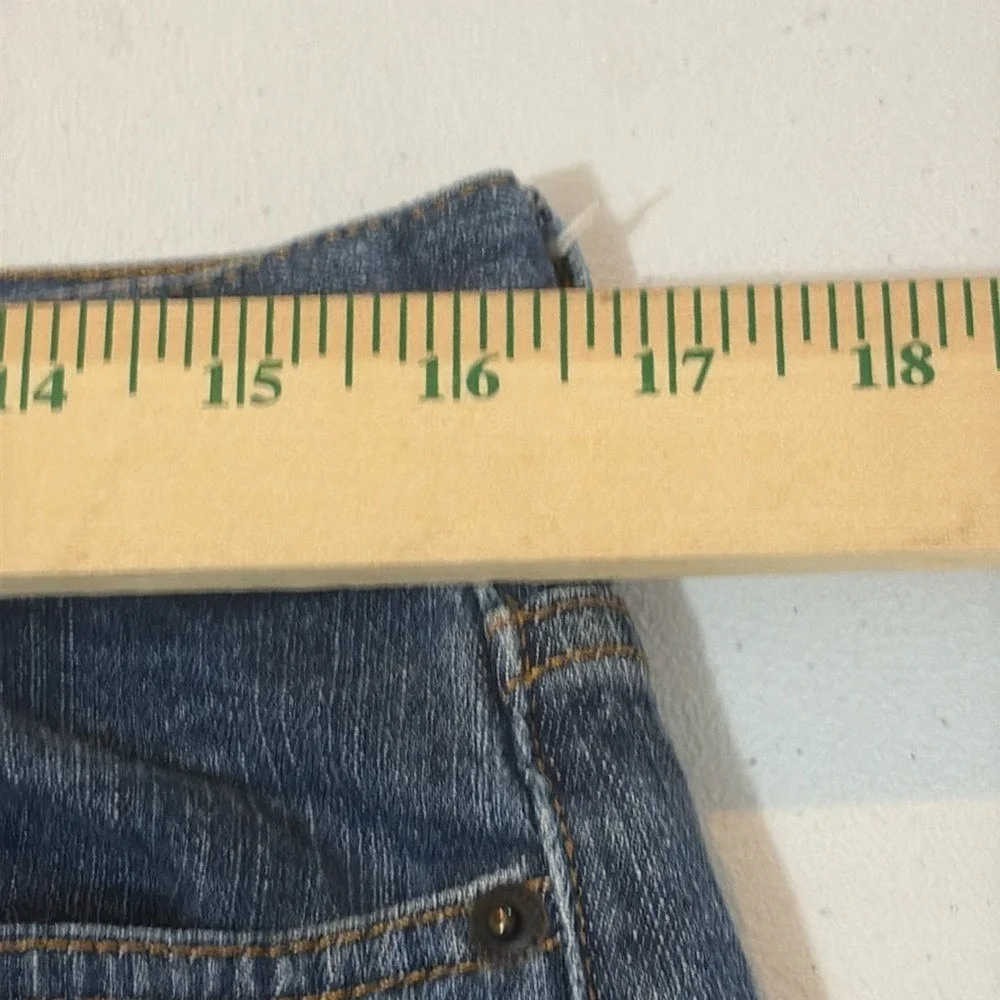Lauren Jeans Co Ralph Lauren Relaxed Fit Capri Jeans Womens Size 12P Medium Wash
